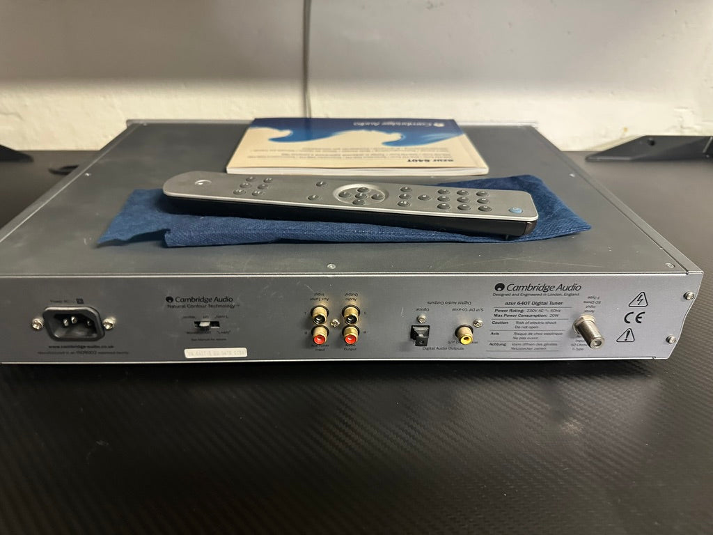 Cambridge Azur 640T