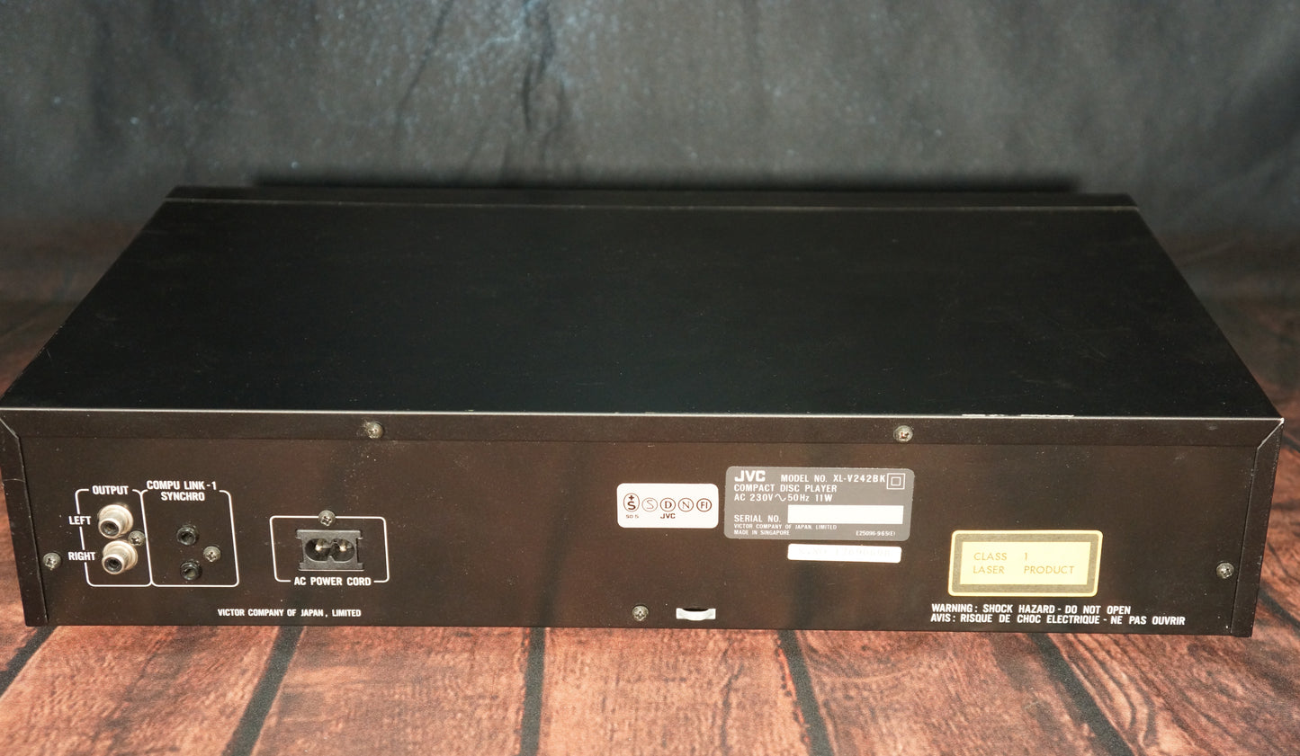 JVC XL-V242