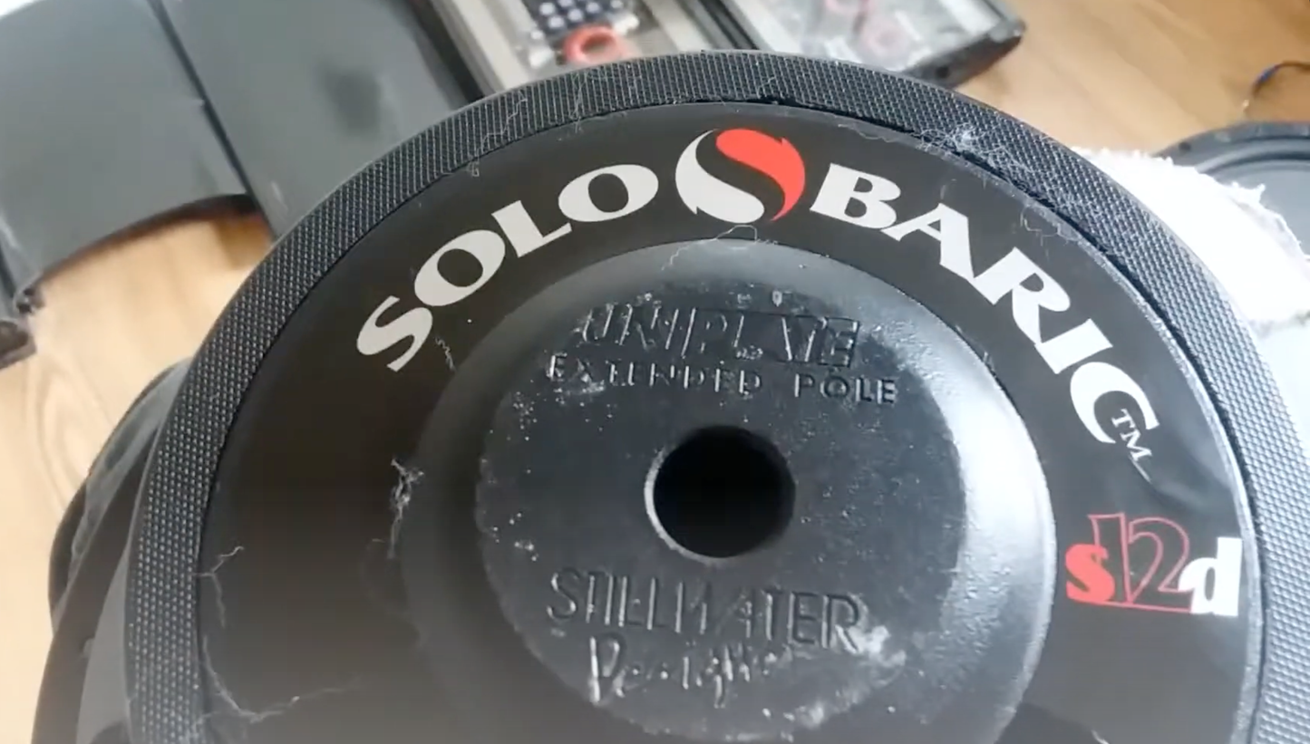 Kicker Solo-Baric S12D