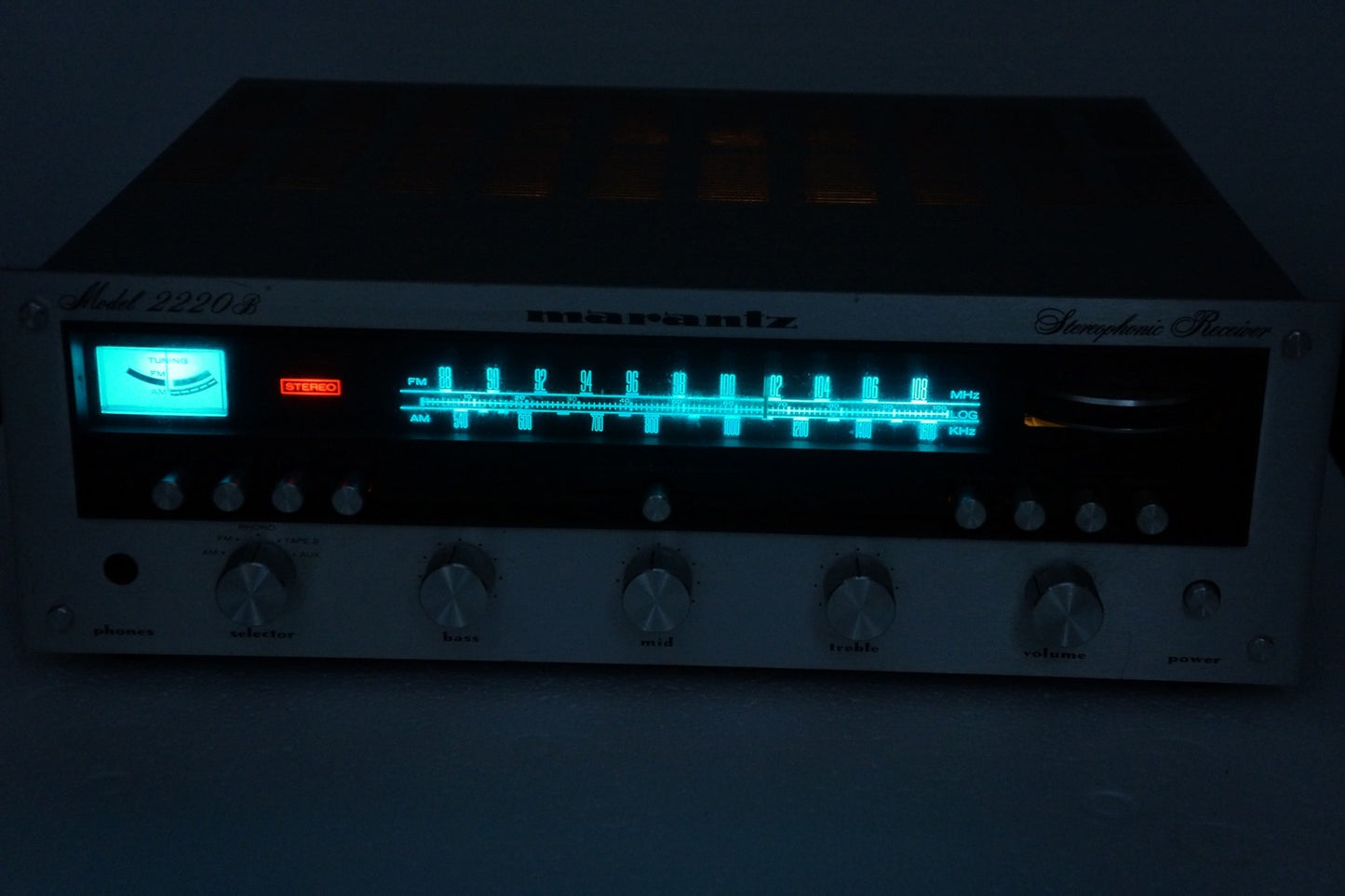 Marantz 2220B