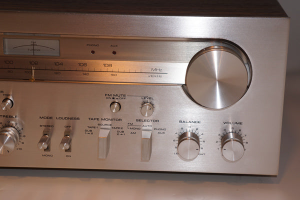 Akai AA-1175