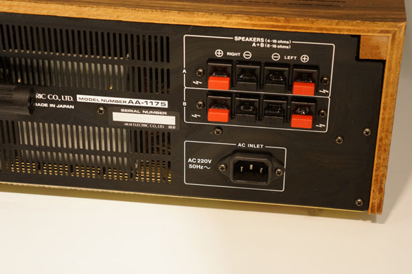 Akai AA-1175