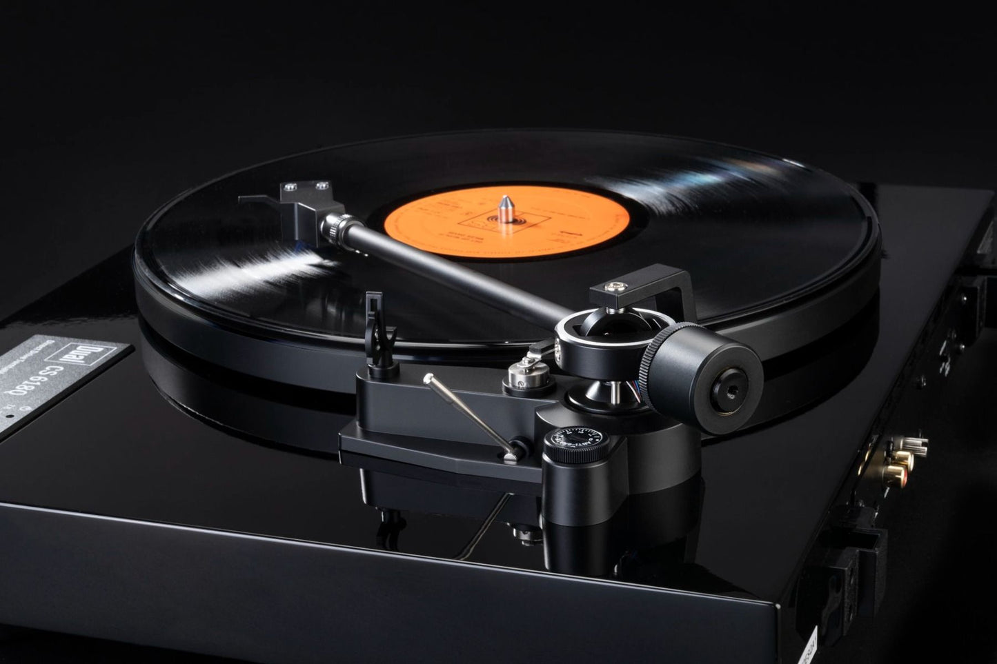 Dual CS-618Q
