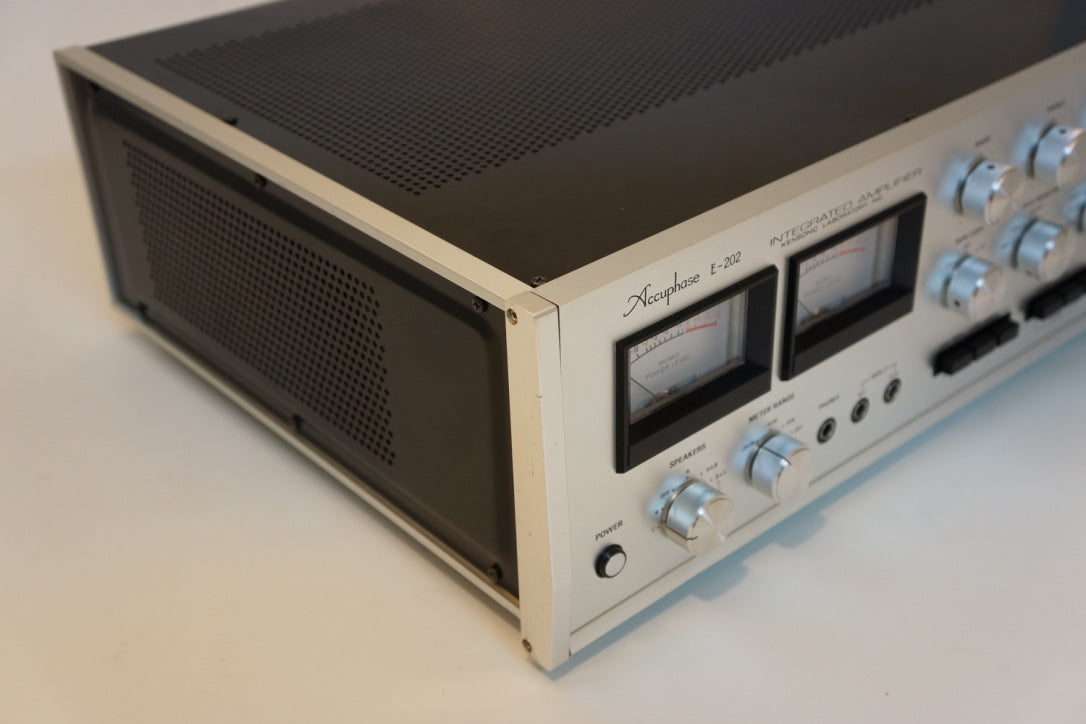 Accuphase E-202