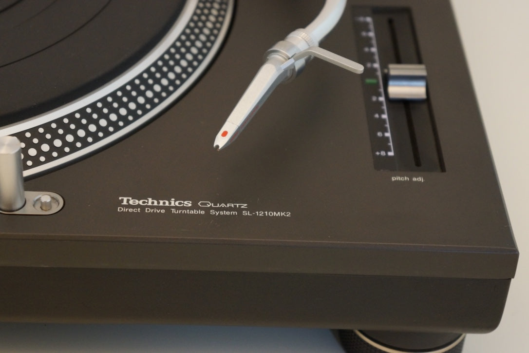 Tecnics SL-1210 MK2