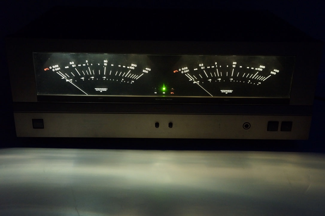 Hitachi HMA-7500 MKII