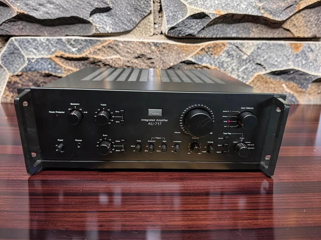 Sansui AU-717