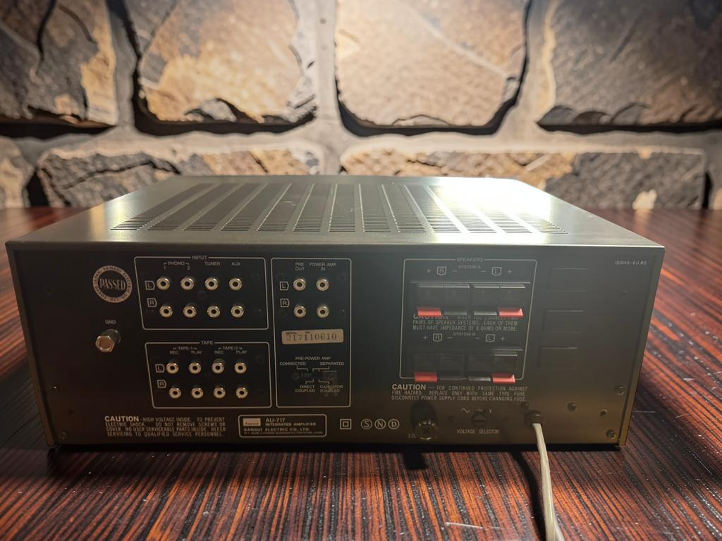 Sansui AU-717