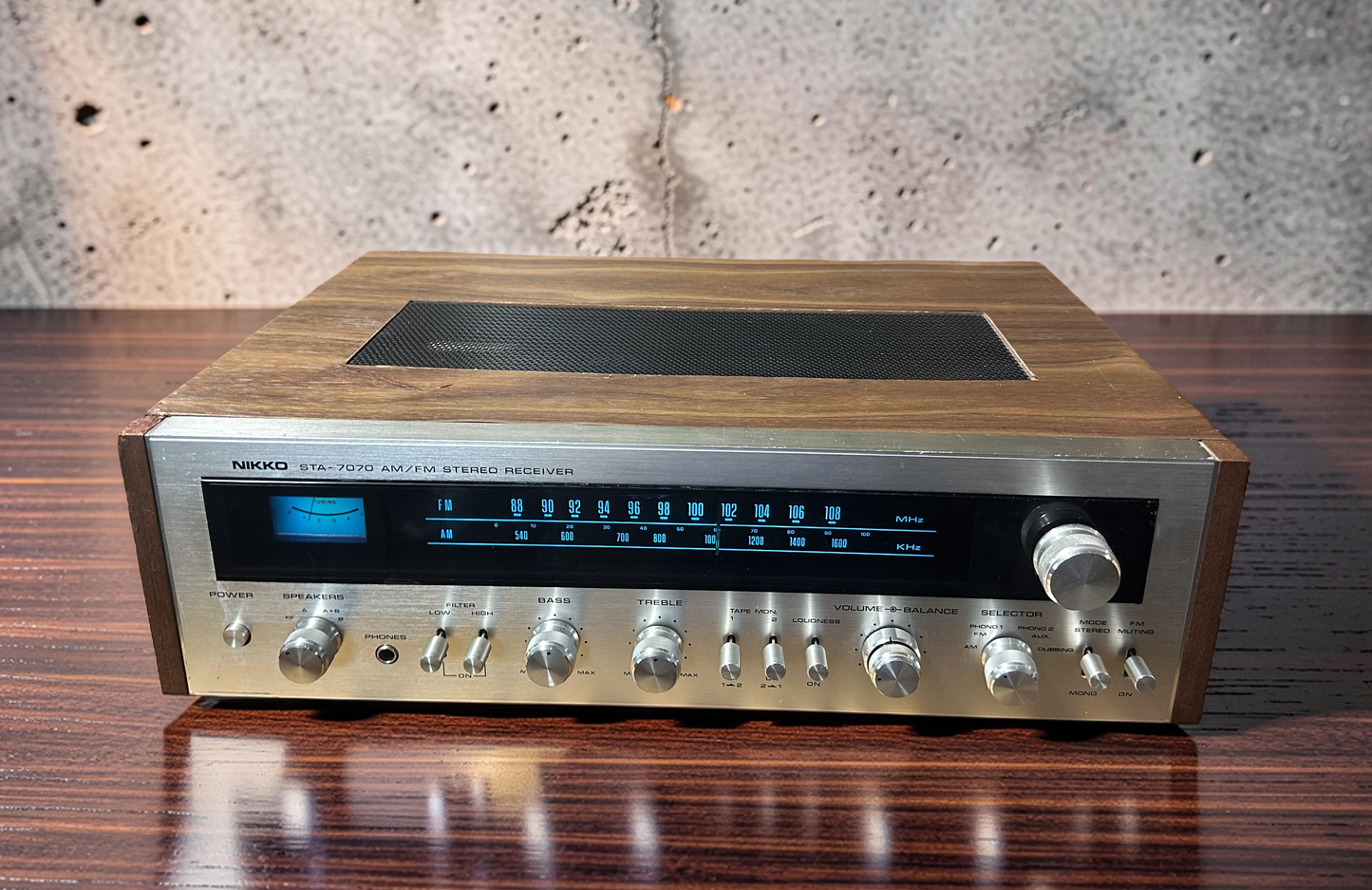 NIKKO STA-7070