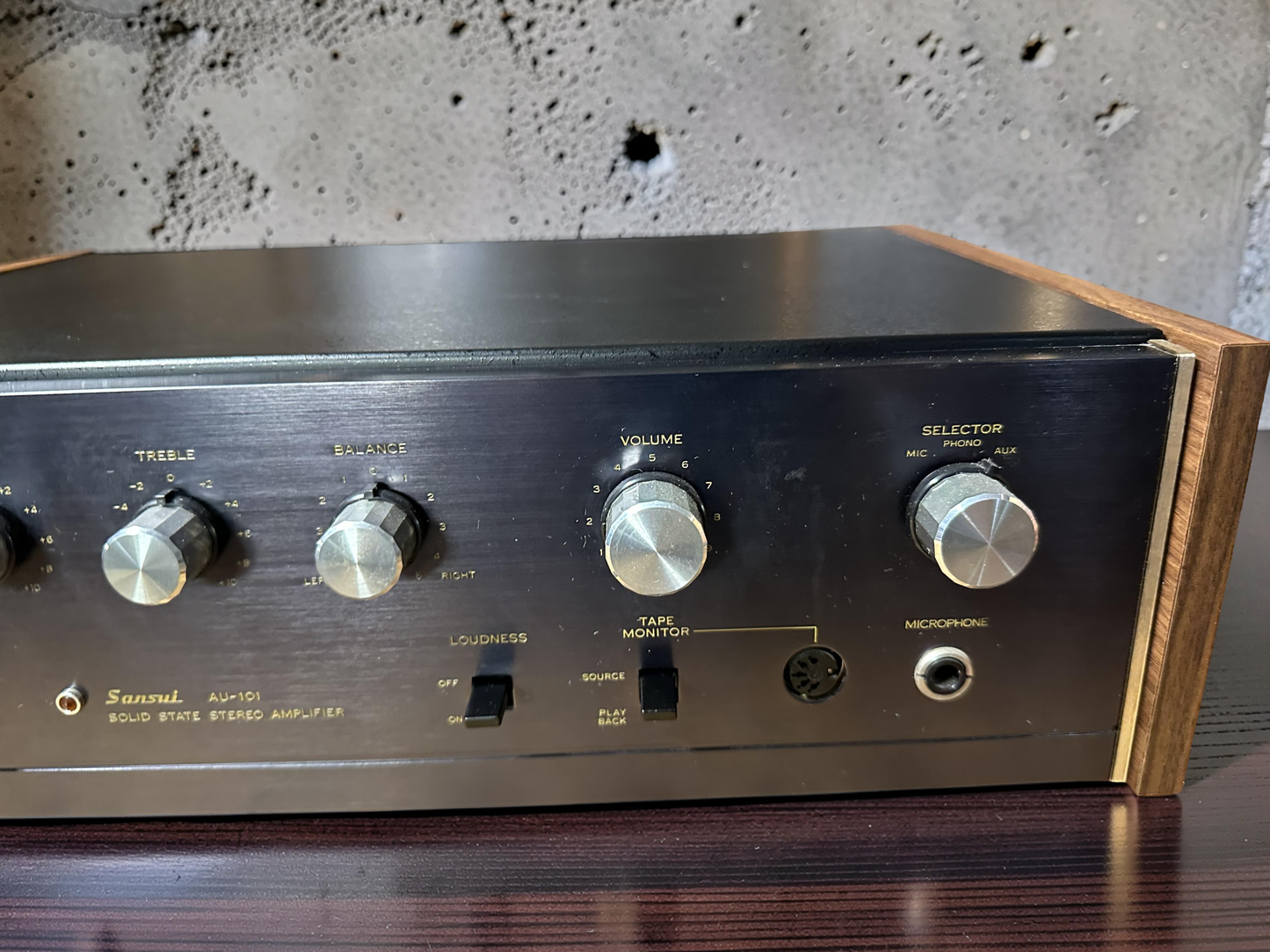 Sansui AU-101