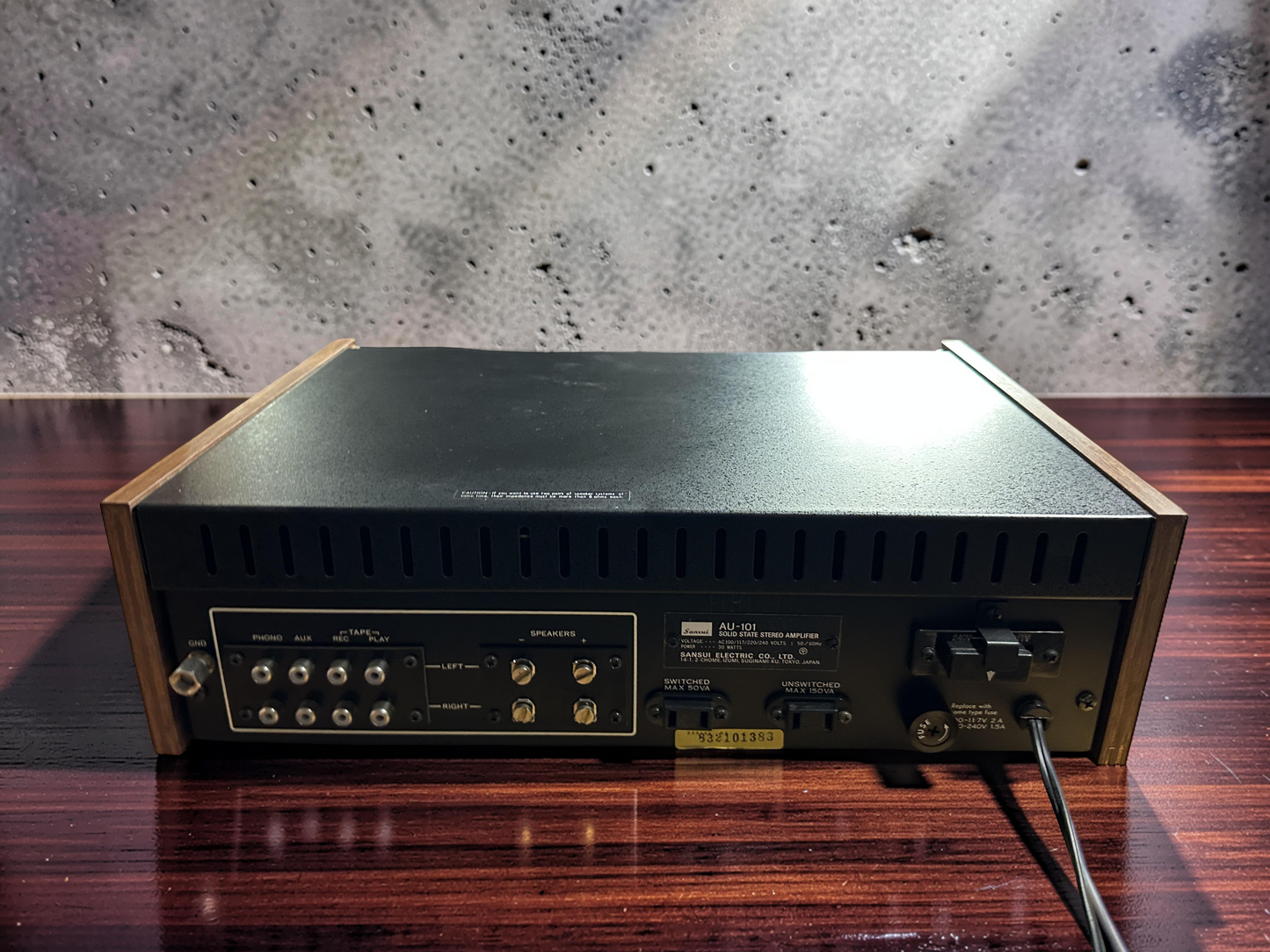 Sansui AU-101