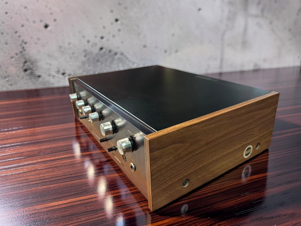 Sansui AU-101